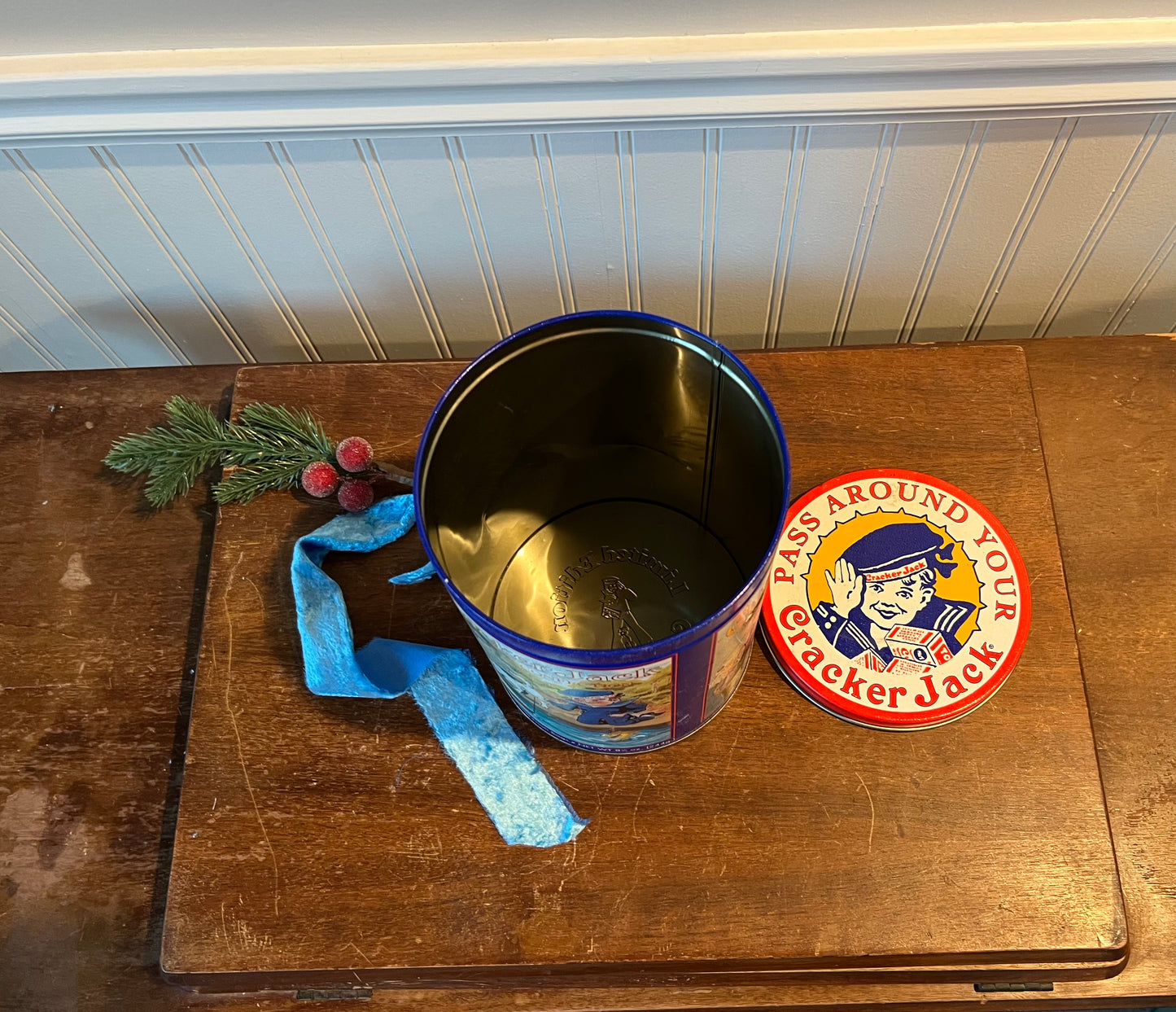 Vintage Cracker jack tin