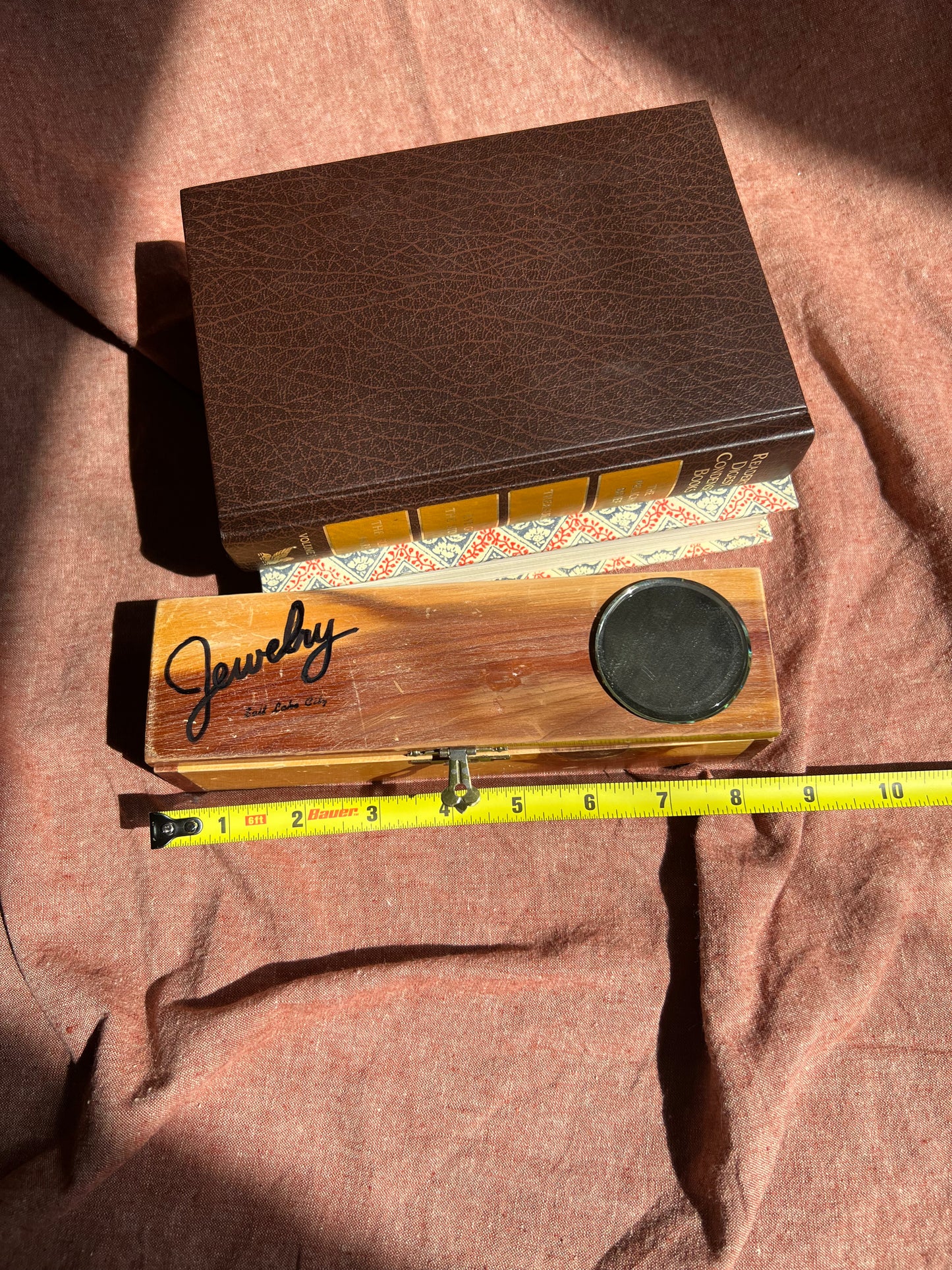 Wood jewelry box