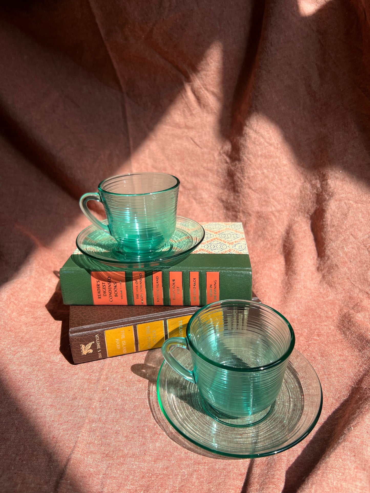 Glass tea cup set