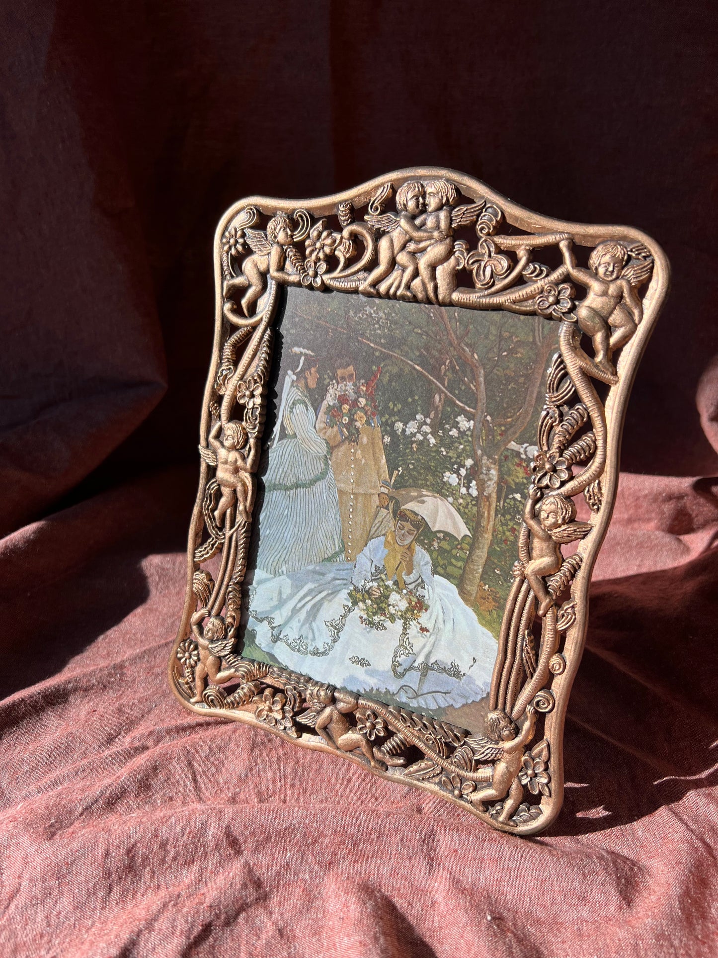 Cherub vintage frame