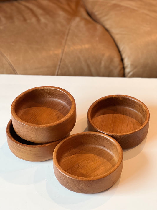 Vintage wood bowl set