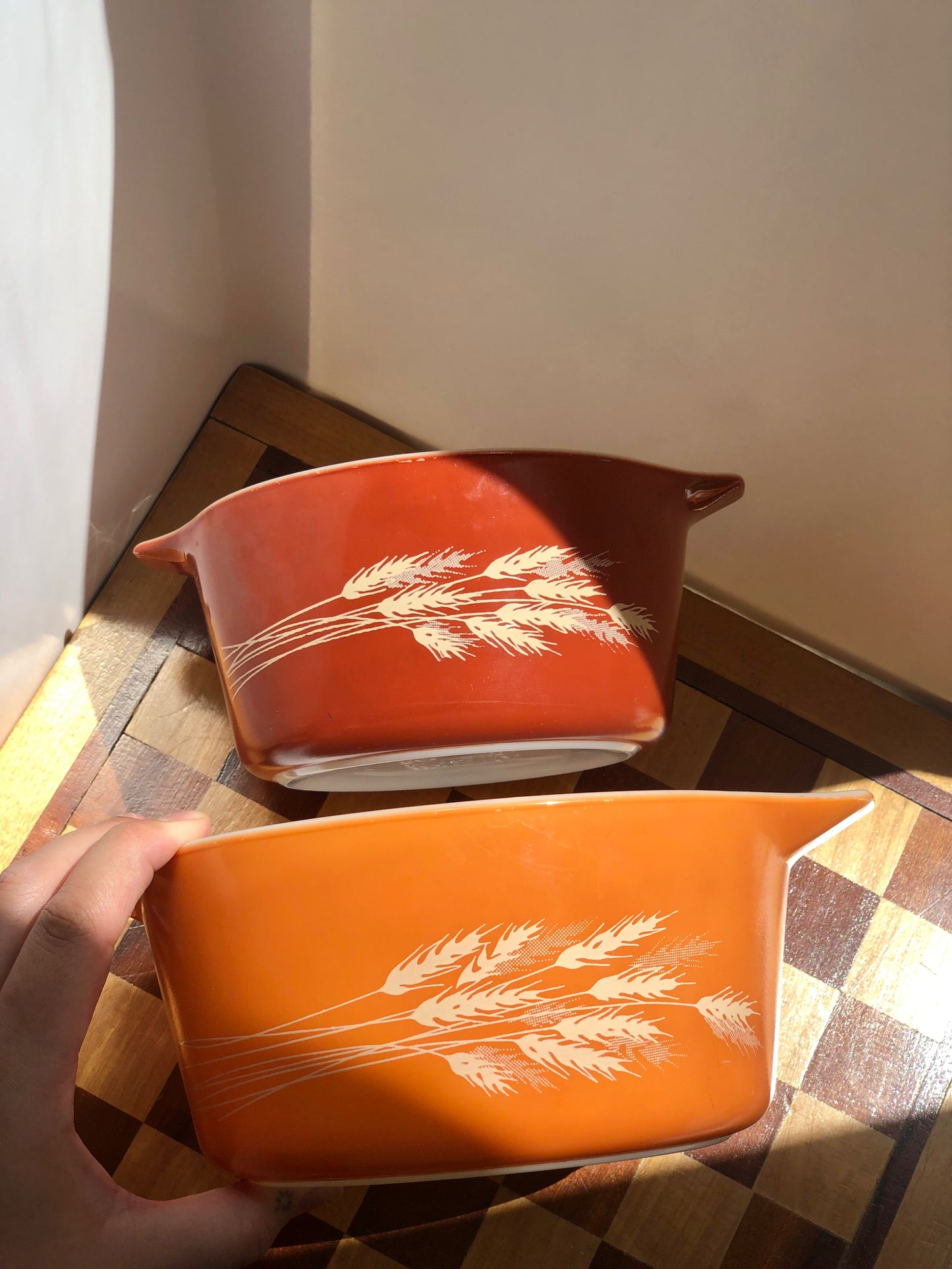 Vintage pyrex casserole dishes