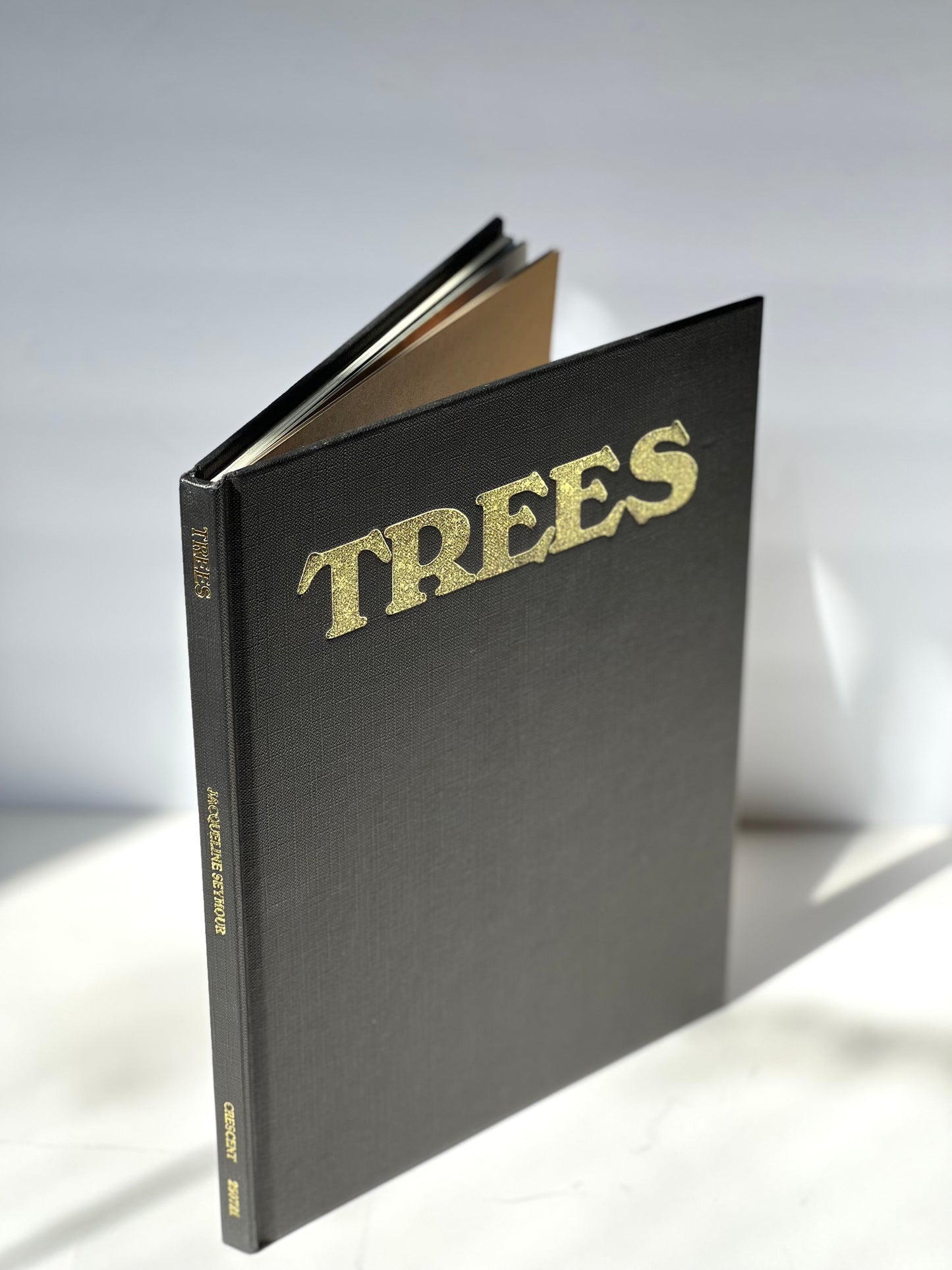 Vintage tree encyclopedia